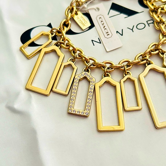RARE Coach Charm Bracelet - Picture 3 of 16